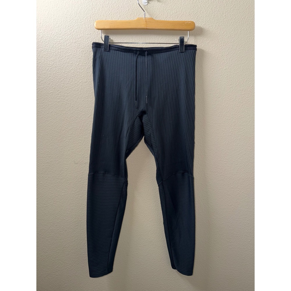 Women's Nike Leggings Size Medium